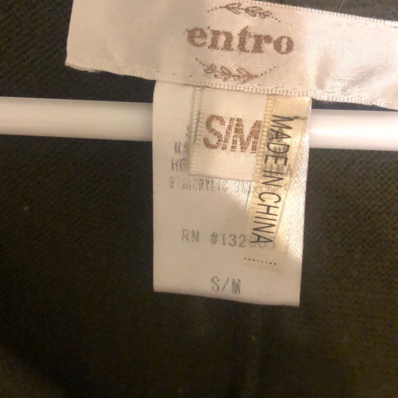 Top - Picture 2 of 2